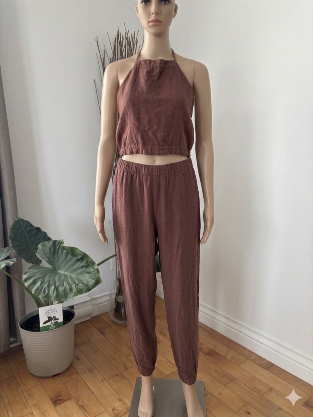 Women's Brown Linen and viscose ensemble crop Halter Neck